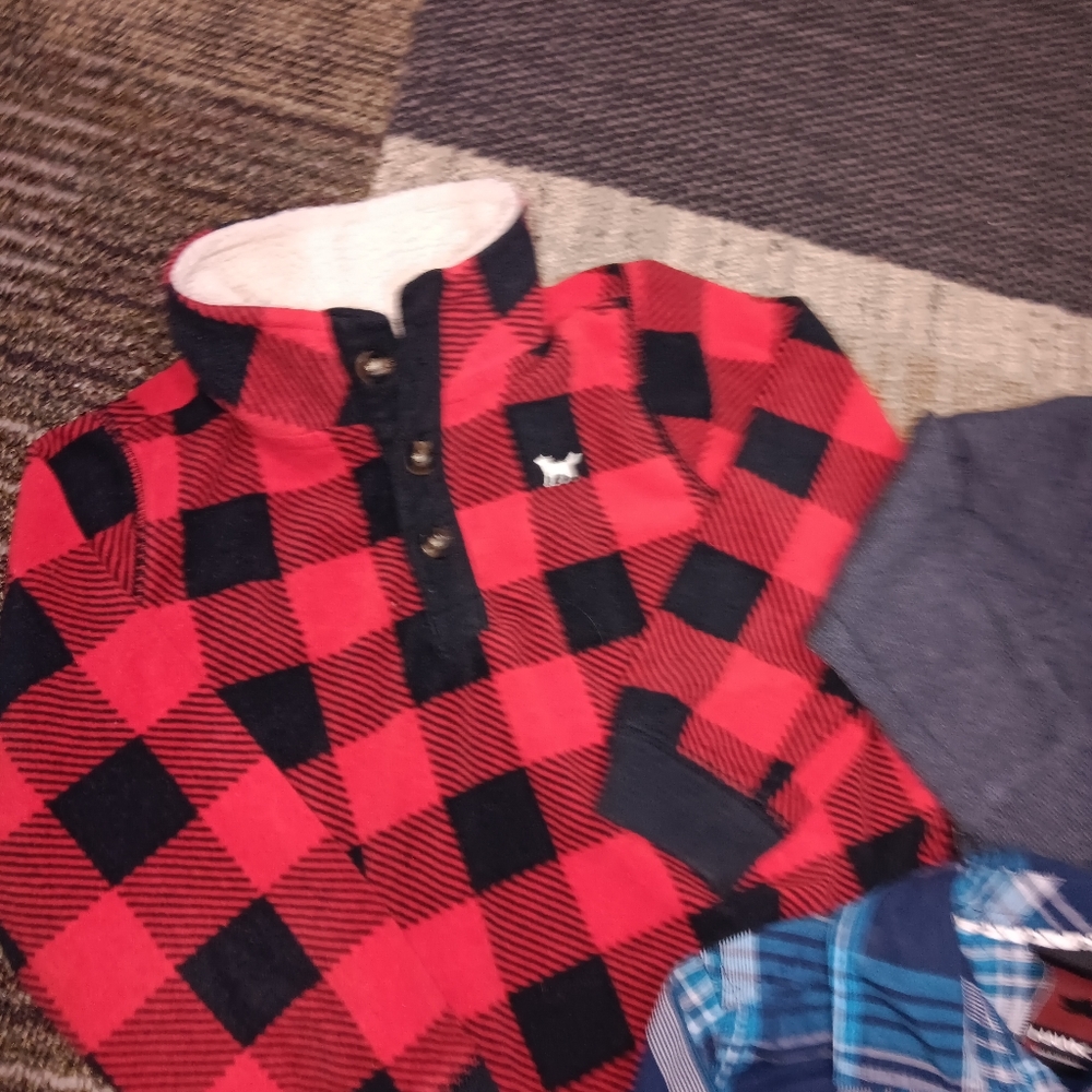 5t tops - Picture 2 of 3